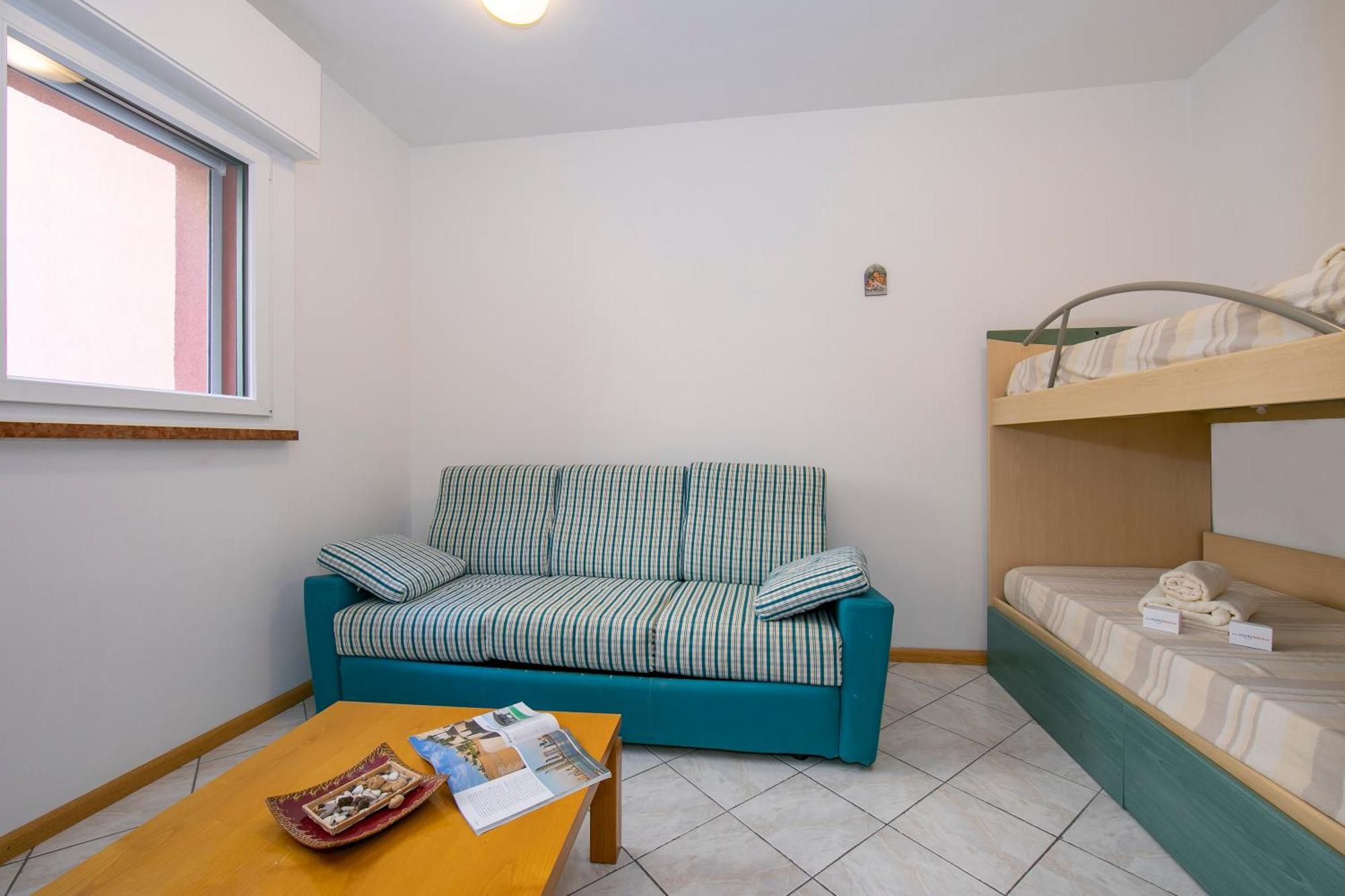 Lake View Dom-Us Apartment - Happy Rentals Riva del Garda Exterior photo